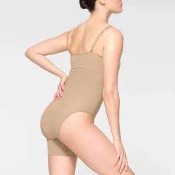 SEAMLESS SCULPT SOLUTION SHORT RIGHT LEG EXPOSED | CLAY