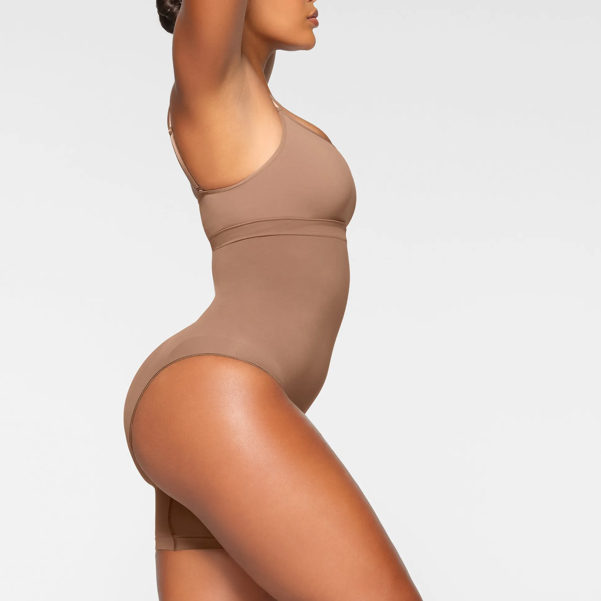 SEAMLESS SCULPT SOLUTION SHORT RIGHT LEG EXPOSED | SIENNA