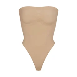 SEAMLESS SCULPT STRAPLESS THONG BODYSUIT | CLAY
