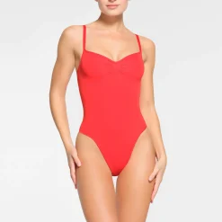 SEAMLESS SCULPT THONG BODYSUIT | RUBY
