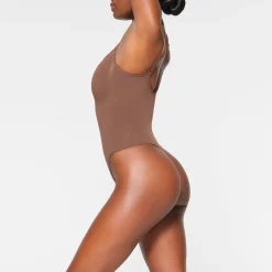 SEAMLESS SCULPT THONG BODYSUIT | JASPER