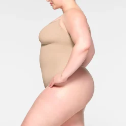 SEAMLESS SCULPT THONG BODYSUIT | MICA