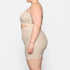SHEER SCULPT LOW BACK SHORT | SAND