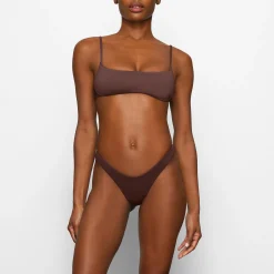 SIGNATURE SWIM MICRO SCOOP BIKINI TOP | COCOA