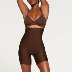 SKIMS BODY HIGH-WAISTED MID THIGH SHORT | COCOA