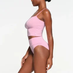 SKIMS SLEEP STRAIGHT NECK CROPPED CAMI | BUBBLE GUM