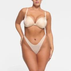 SKIMS ULTIMATE BRA NIPPLE PUSH-UP BRA | SAND