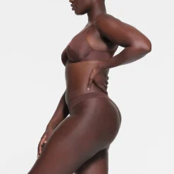 SKIMS ULTIMATE BRA NIPPLE PUSH-UP BRA | COCOA