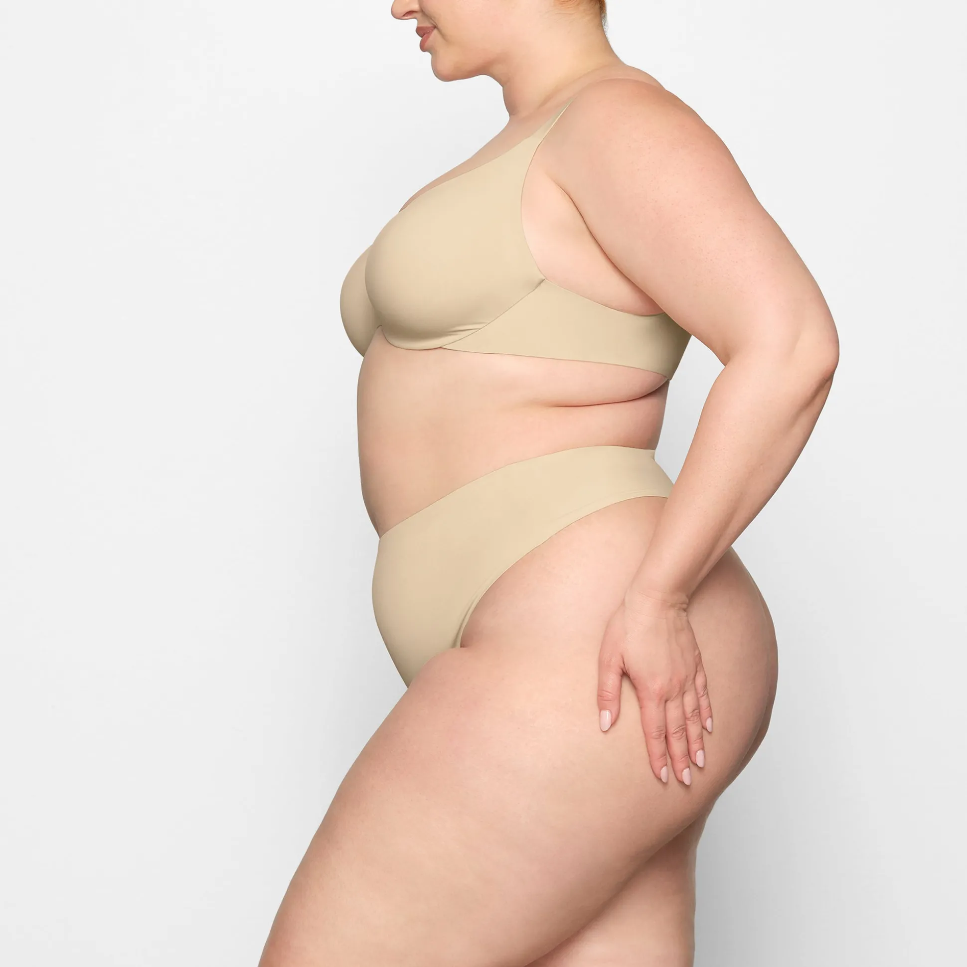 SMOOTHING INTIMATES UNLINED FULL COVERAGE BRA | SAND