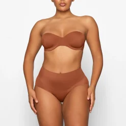 SMOOTHING INTIMATES UNLINED STRAPLESS BRA | BRONZE
