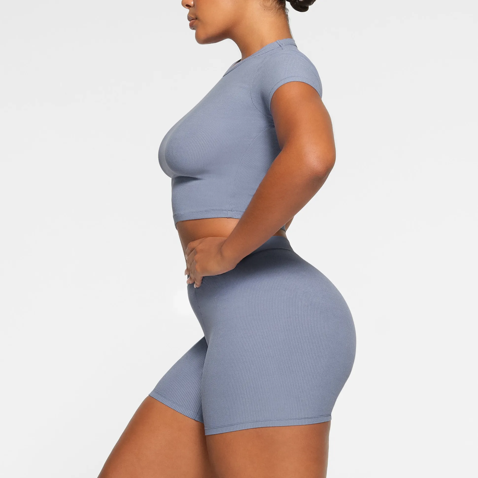 SOFT LOUNGE CROPPED T-SHIRT | SLATE