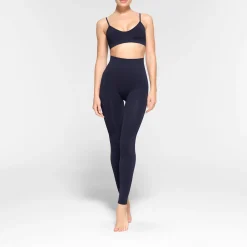 SOFT SMOOTHING SEAMLESS LEGGING | NAVY