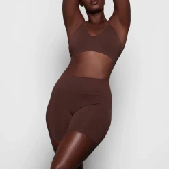 SOFT SMOOTHING SEAMLESS SHORT | COCOA