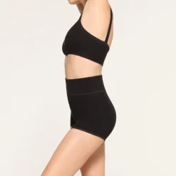 TERRY LOUNGE SEAMLESS SHORT SHORT | ONYX