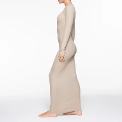 WAFFLE CREW NECK LONG DRESS | STONE