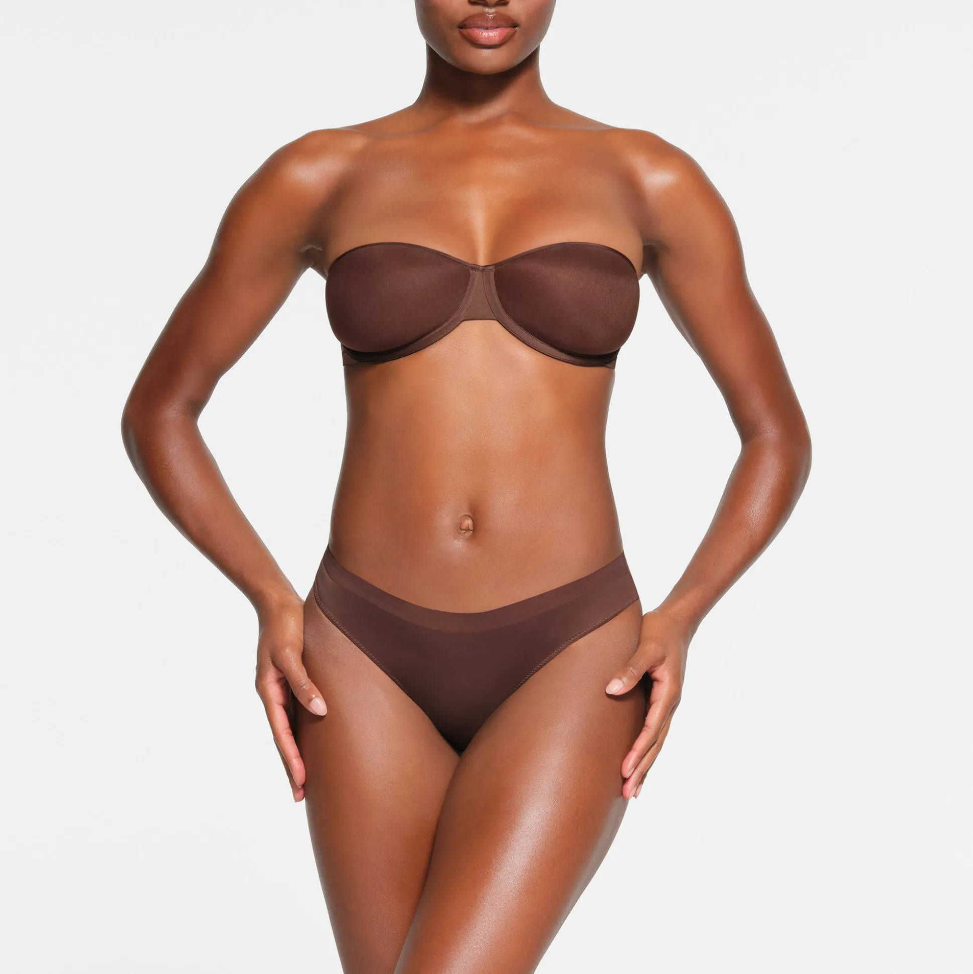 WEIGHTLESS STRAPLESS BRA | COCOA