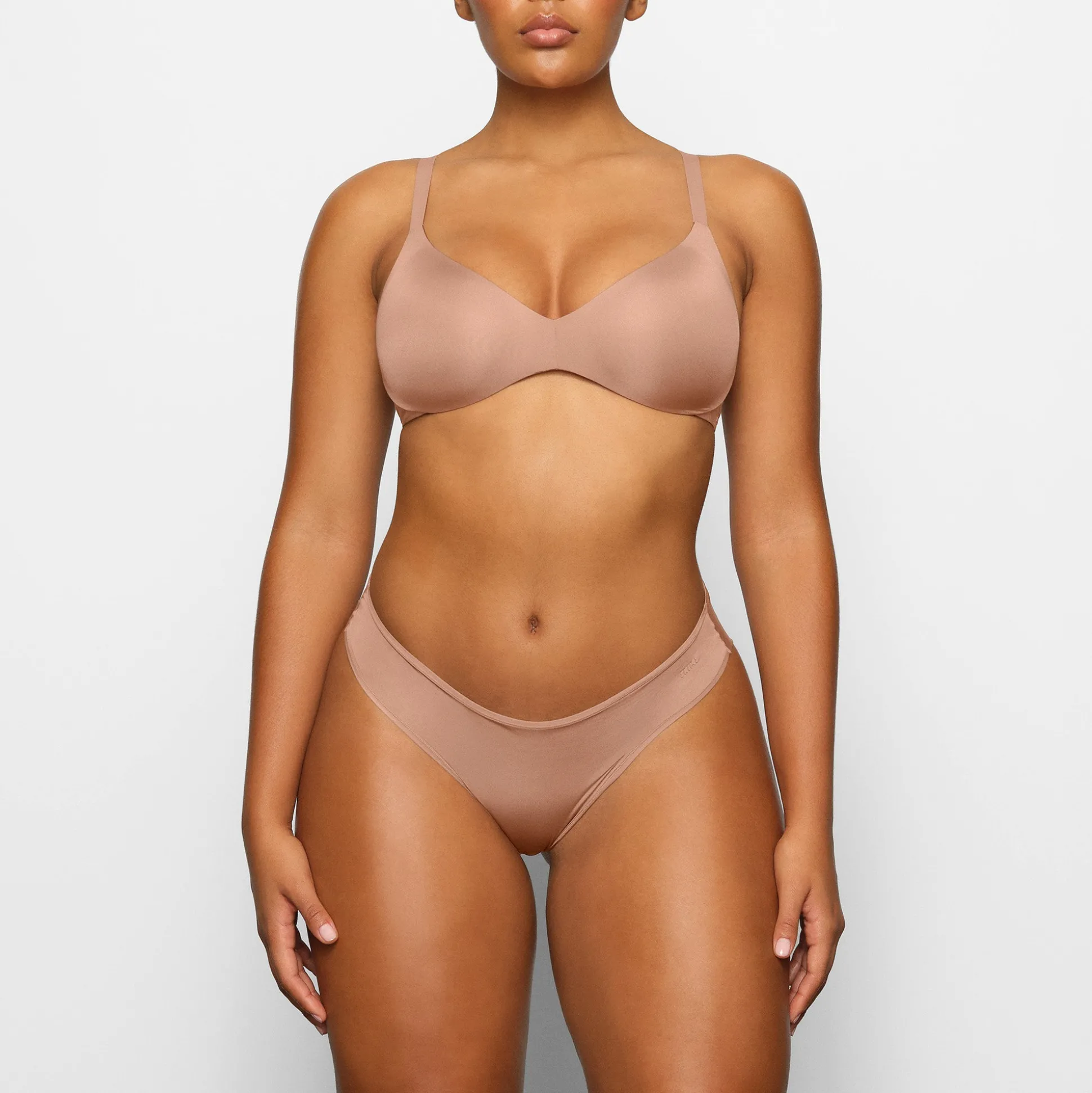 WIRELESS FORM PUSH-UP PLUNGE BRA | SIENNA