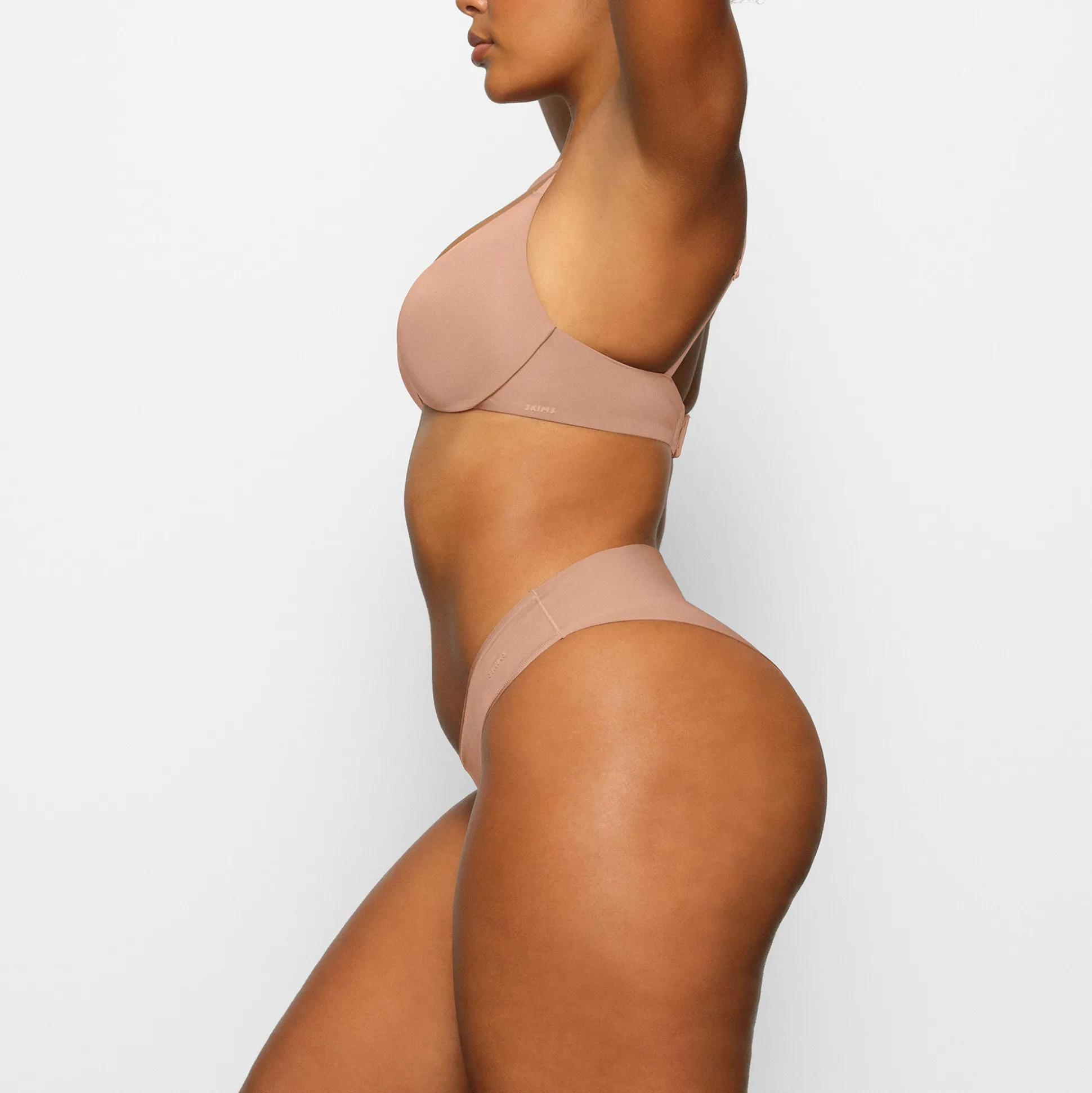 WIRELESS FORM PUSH-UP PLUNGE BRA | SIENNA