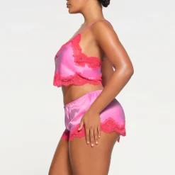 WOVEN SHINE LACE CAMI | NEON ORCHID